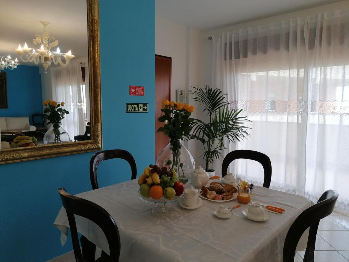 B&Byanet'S Beautiful House Civitavecchia Exterior foto