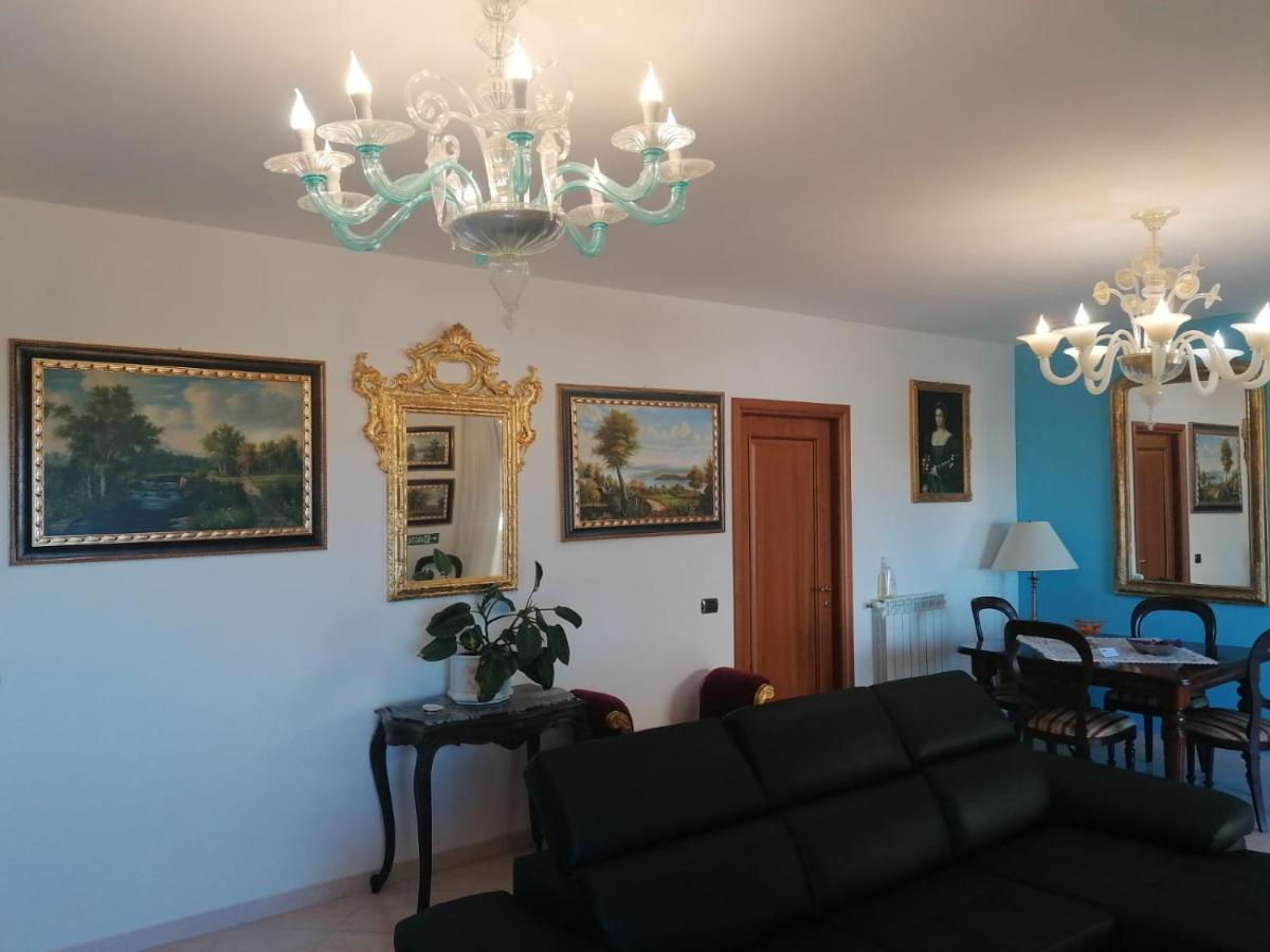 B&Byanet'S Beautiful House Civitavecchia Exterior foto